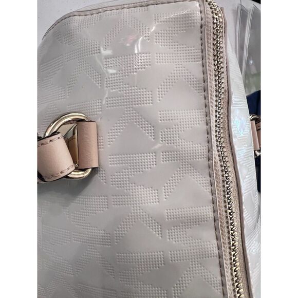 MICHAEL KORS Jet Set White Signature Boston Bag Authenticated Rare Patent Design - Picture 8 of 16